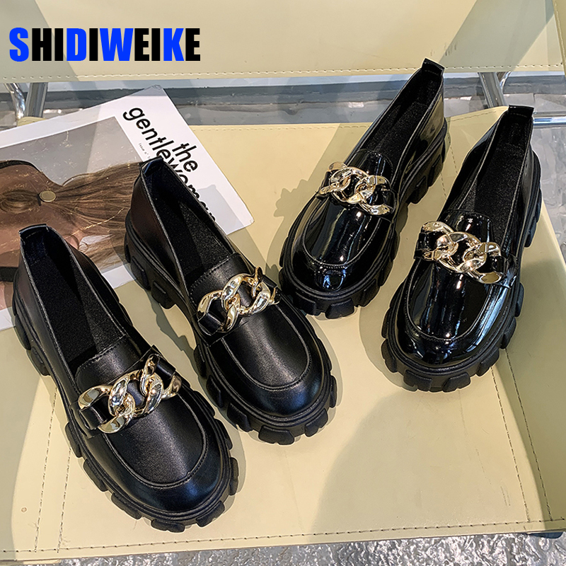  Women Spring Black Platform Flats Shoes Women Loafers Slip on Boat Shoes Metal Chain Designer Casual Leather Oxfords